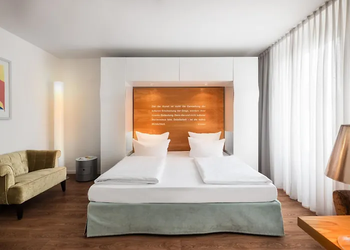 Hotel Art 4*