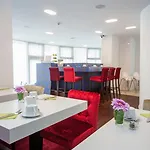 Art Szálloda 4*