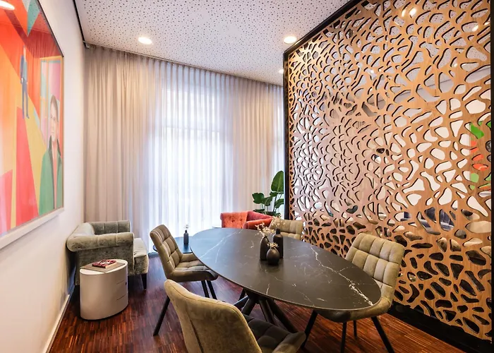 Art فندق لبسيا